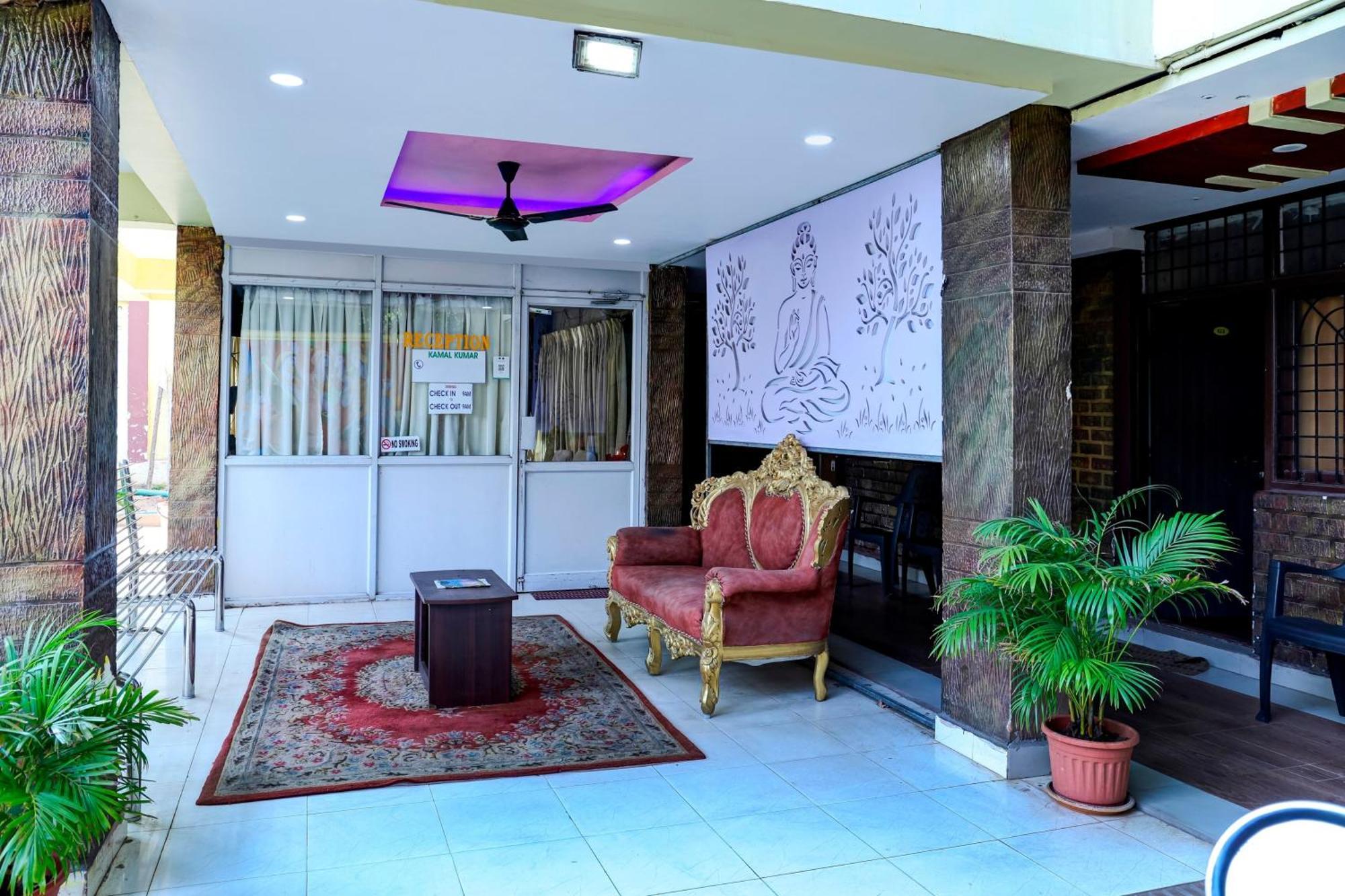 Oyo Royal Visakha Beach Guest House Visakhapatnam Ngoại thất bức ảnh